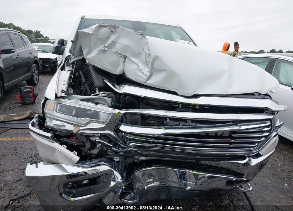 2019 RAM 1500 VIN: 1C6RREKT4KN884703