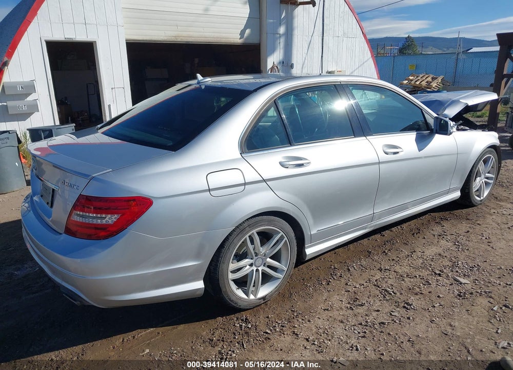 2013 MERCEDES-BENZ C 300 LUXURY 4MATIC/SPORT 4MATIC VIN: WDDGF8AB0DA780132