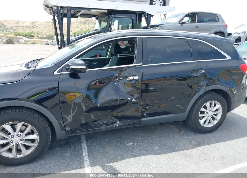 2016 KIA SORENTO VIN: 5XYPG4A3XGG134206