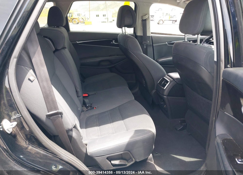 2016 KIA SORENTO VIN: 5XYPG4A3XGG134206