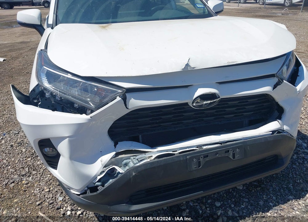 2020 TOYOTA RAV4 XLE VIN: 2T3W1RFV9LC038598
