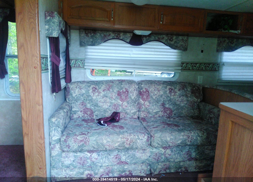 2004 KEYSTONE RV 299RLS VIN: 4YDT299224A216767