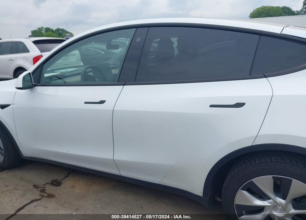 2021 TESLA MODEL Y LONG RANGE DUAL MOTOR ALL-WHEEL DRIVE VIN: 5YJYGDEE8MF233108