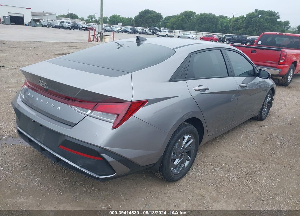 2024 HYUNDAI ELANTRA SEL VIN: KMHLM4DG3RU739316