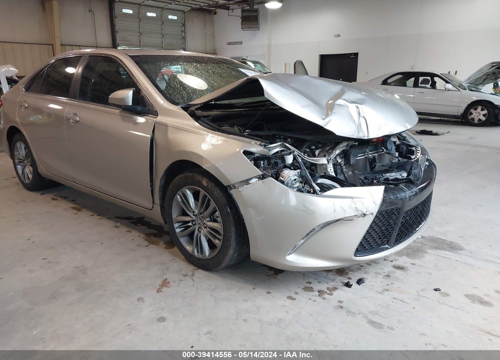 2016 TOYOTA CAMRY SE VIN: 4T1BF1FK3GU564939