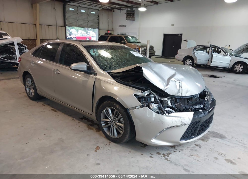 2016 TOYOTA CAMRY SE VIN: 4T1BF1FK3GU564939