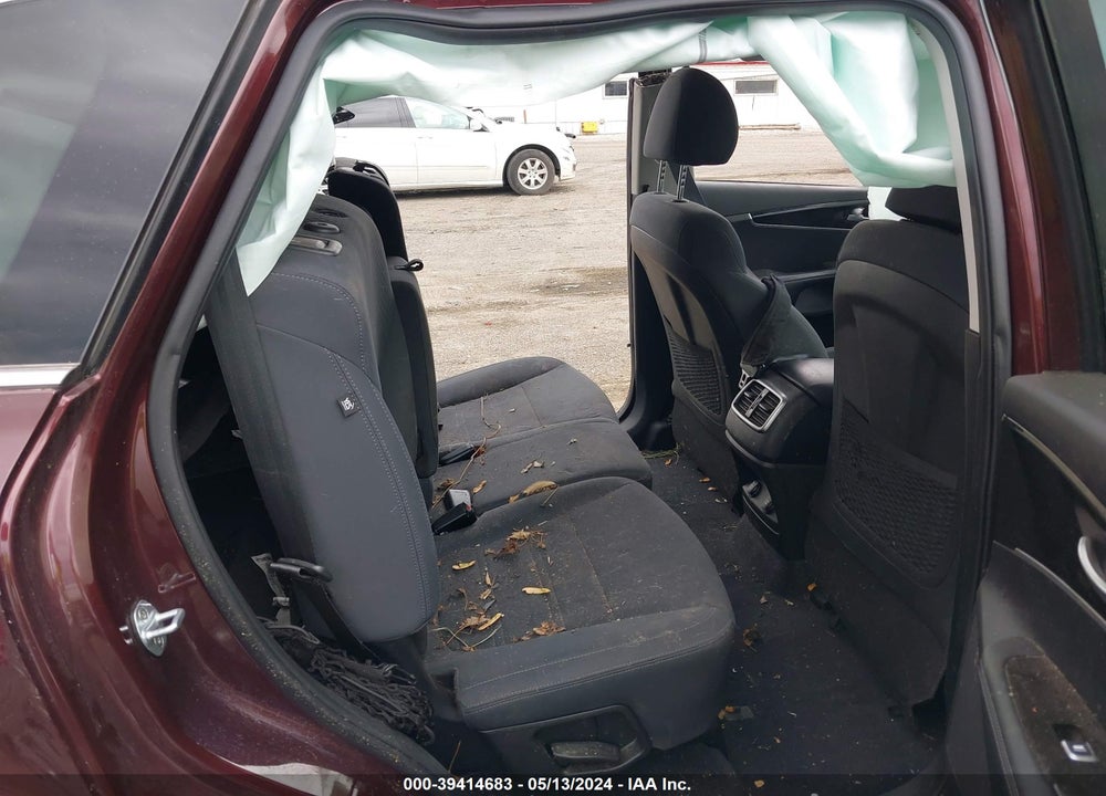 2019 KIA SORENTO 2.4L LX VIN: 5XYPG4A35KG436379