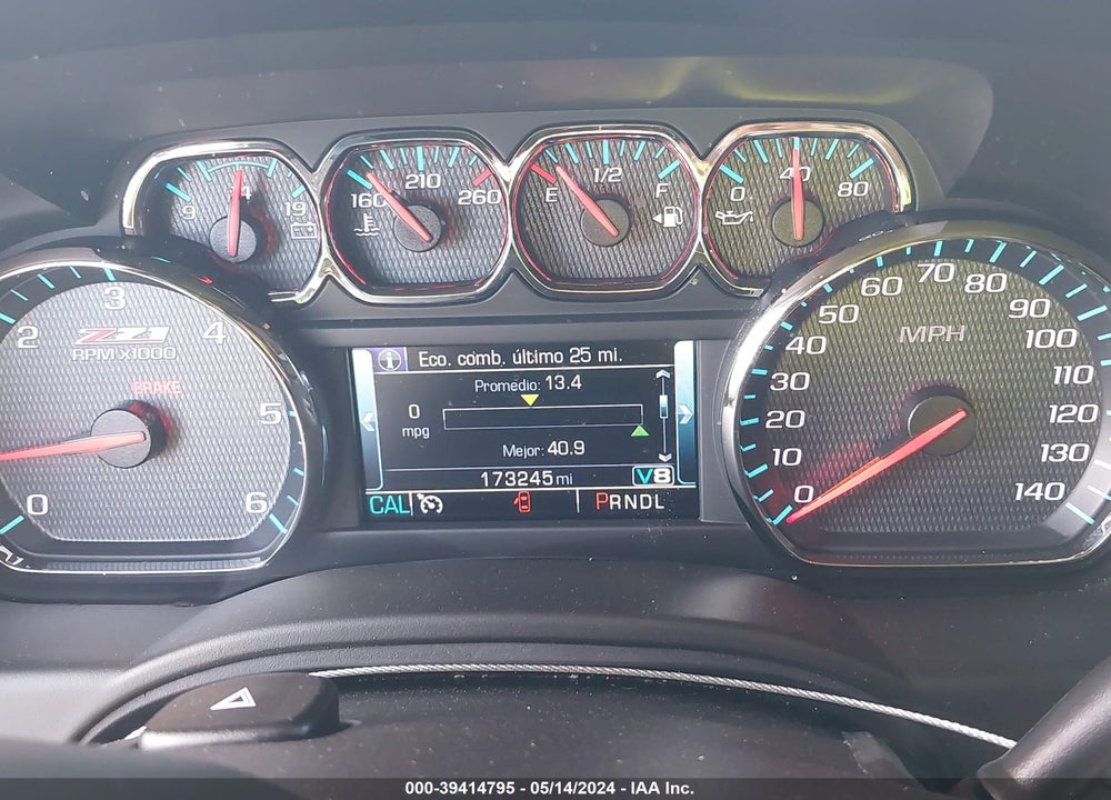 2018 CHEVROLET SUBURBAN LT VIN: 1GNSKHKC8JR402491