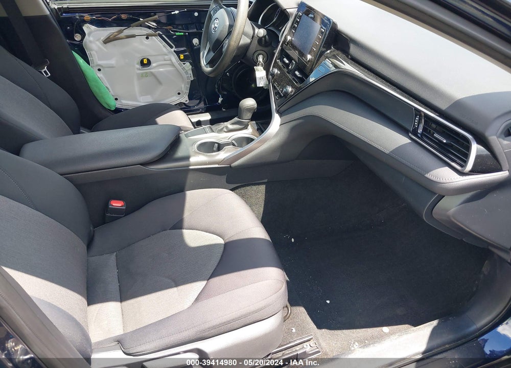 2022 TOYOTA CAMRY LE VIN: 4T1C11AK0NU627728