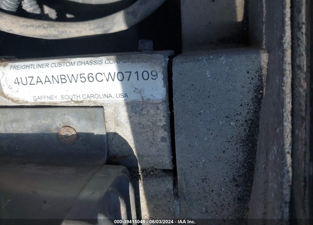 2006 FREIGHTLINER CHASSIS M LINE WALK-IN VAN VIN: 4UZAANBW56CW07109