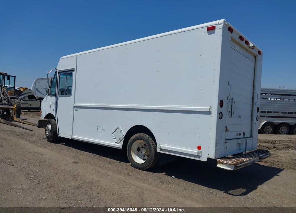 2006 FREIGHTLINER CHASSIS M LINE WALK-IN VAN VIN: 4UZAANBW56CW07109