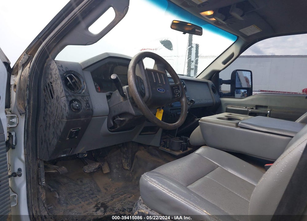 2016 FORD F-350 CHASSIS XL VIN: 1FD8W3H67GED17164
