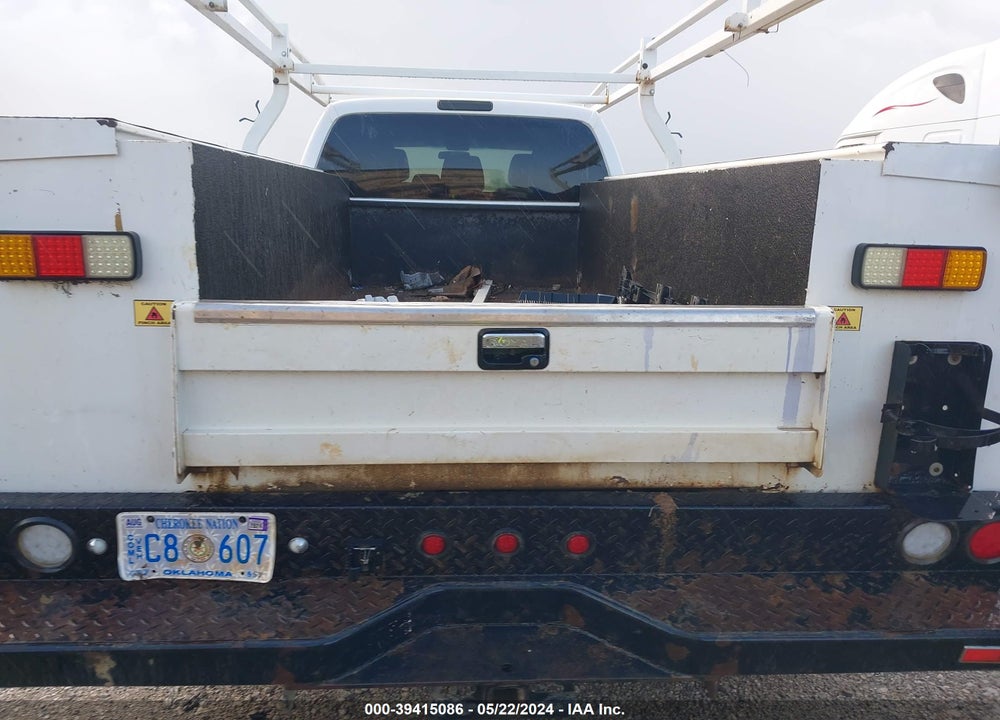 2016 FORD F-350 CHASSIS XL VIN: 1FD8W3H67GED17164