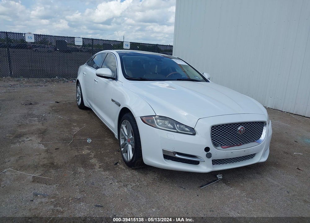 2016 JAGUAR XJ XJL PORTFOLIO VIN: SAJWA2G71G8W00707