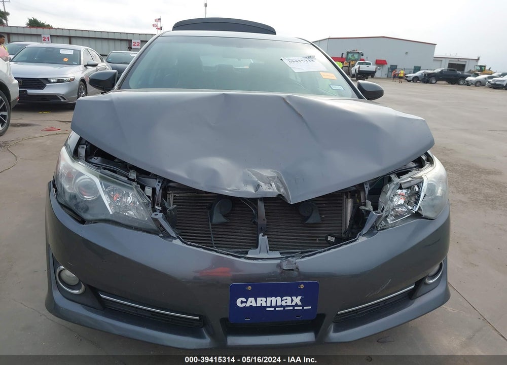 2014 TOYOTA CAMRY SE VIN: 4T1BF1FK2EU464263