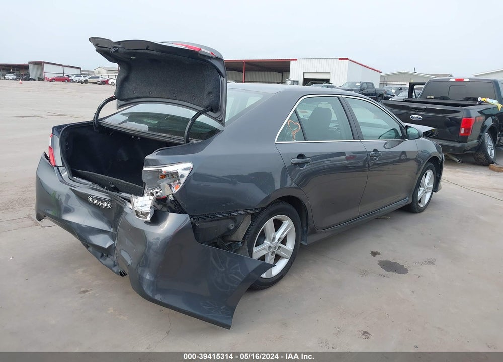2014 TOYOTA CAMRY SE VIN: 4T1BF1FK2EU464263