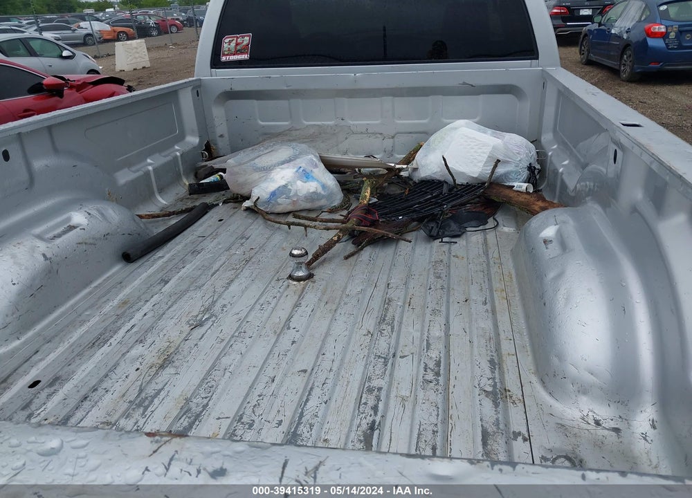 2008 DODGE RAM 1500 SLT VIN: 1D7HU16N38J204142