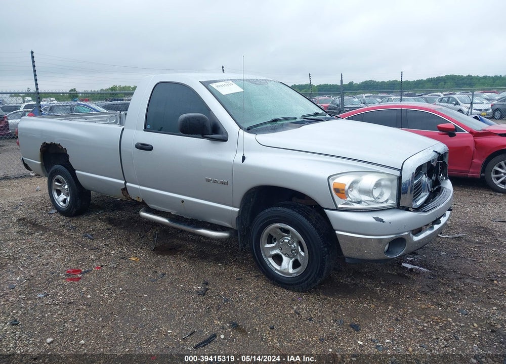 2008 DODGE RAM 1500 SLT VIN: 1D7HU16N38J204142