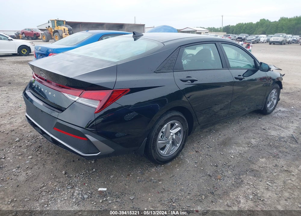2024 HYUNDAI ELANTRA SE VIN: KMHLL4DG1RU723585
