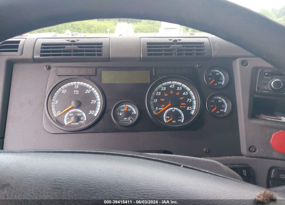 2016 FREIGHTLINER CASCADIA 125 VIN: 1FUJGLD52GLGX7918