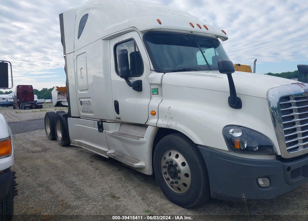 2016 FREIGHTLINER CASCADIA 125 VIN: 1FUJGLD52GLGX7918