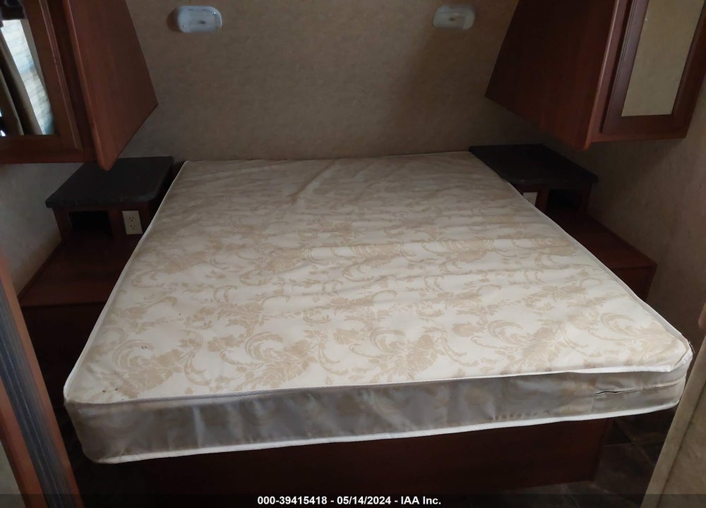 2013 HEARTLAND NORTH TRAIL CALIBER VIN: 5SFNB2825DE255850