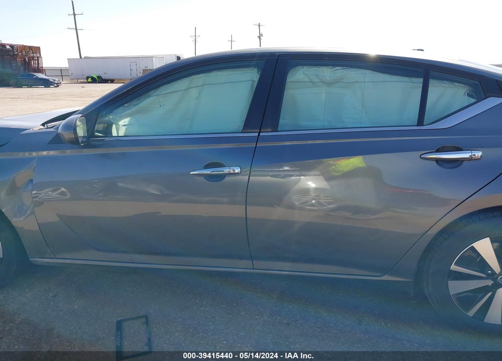 2021 NISSAN ALTIMA SV FWD VIN: 1N4BL4DV3MN403188