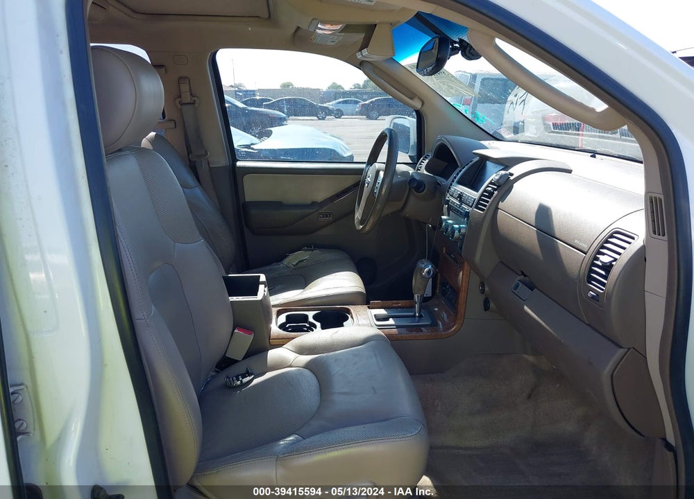 2005 NISSAN PATHFINDER LE VIN: 5N1AR18W05C713393