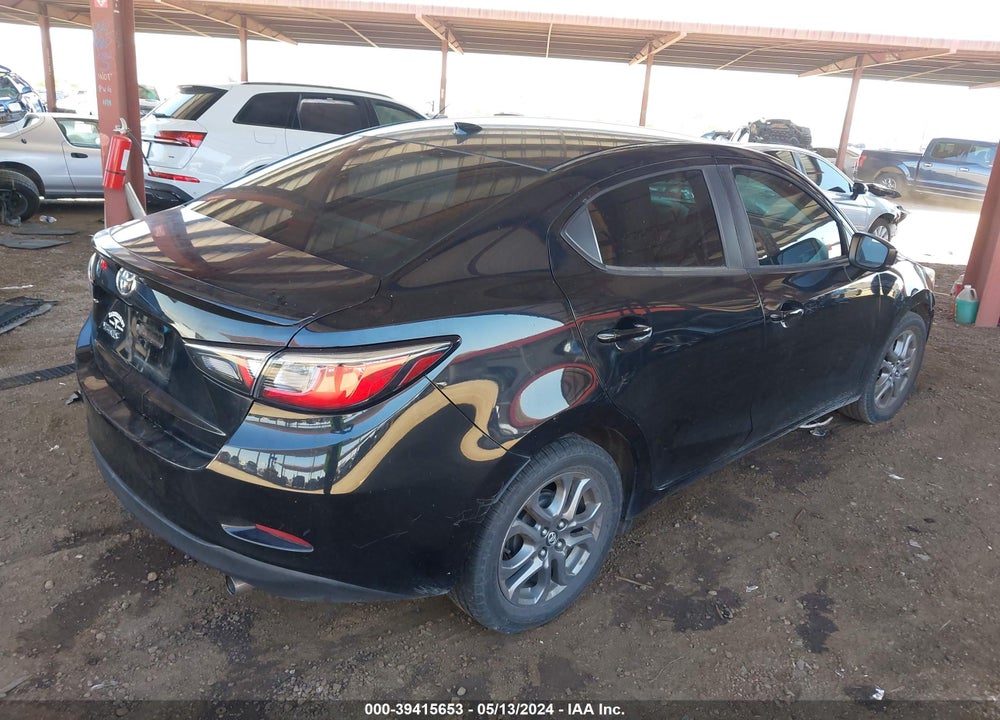2019 TOYOTA YARIS LE VIN: 3MYDLBYV4KY517980