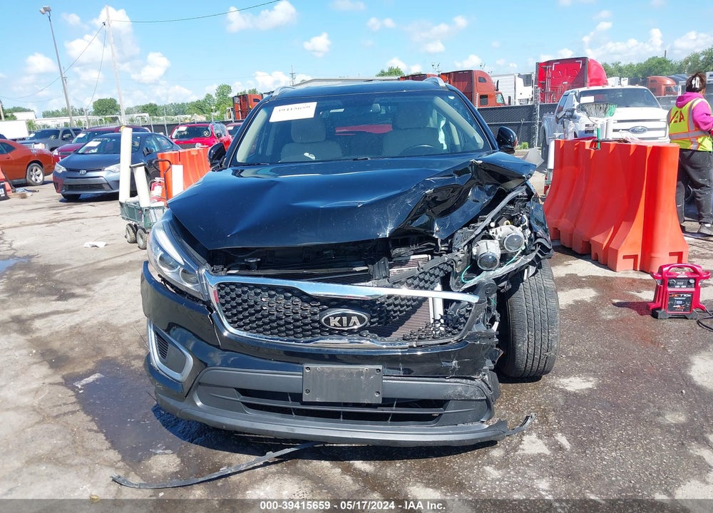 2016 KIA SORENTO 2.4L LX VIN: 5XYPGDA36GG021739