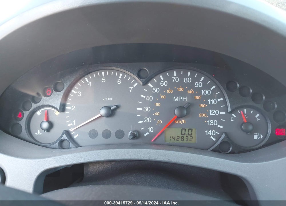 2005 FORD FOCUS ZXW VIN: 1FAFP36NX5W158141