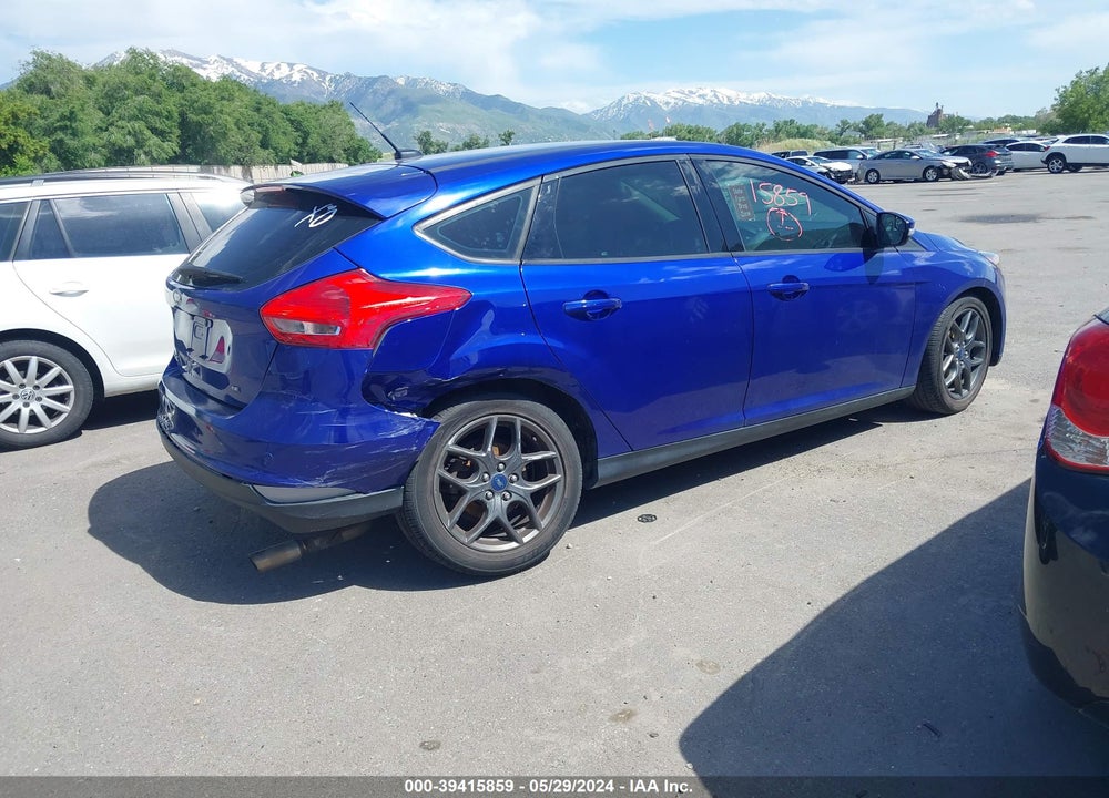 2015 FORD FOCUS SE VIN: 1FADP3K23FL364777