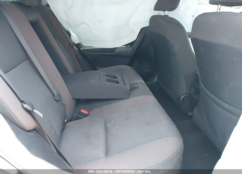 2018 TOYOTA COROLLA LE VIN: 2T1BURHE2JC018573