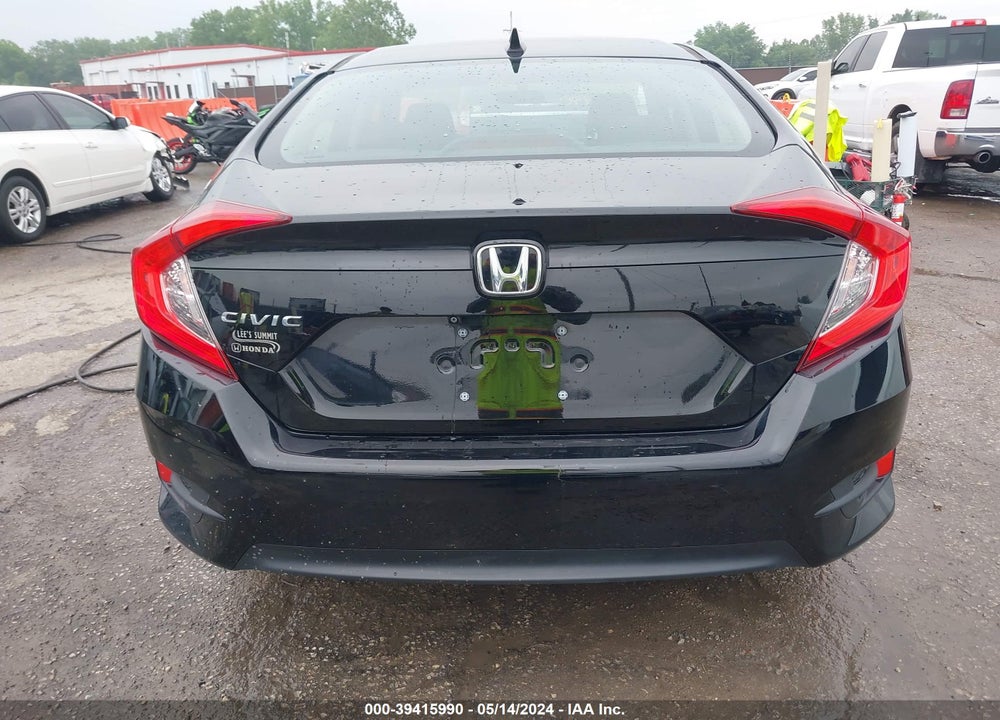 2018 HONDA CIVIC EX VIN: 19XFC2F70JE007590