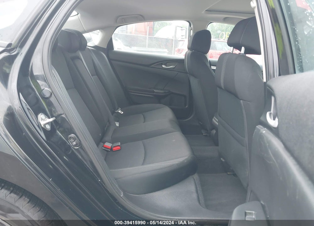 2018 HONDA CIVIC EX VIN: 19XFC2F70JE007590