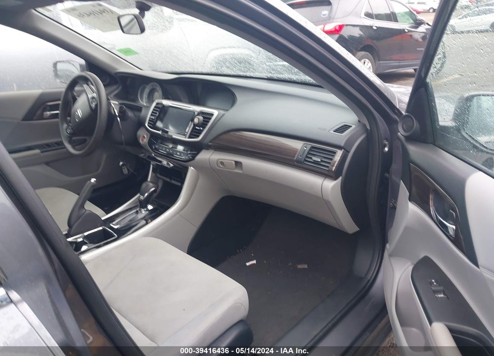 2017 HONDA ACCORD EX VIN: 1HGCR2F7XHA208543