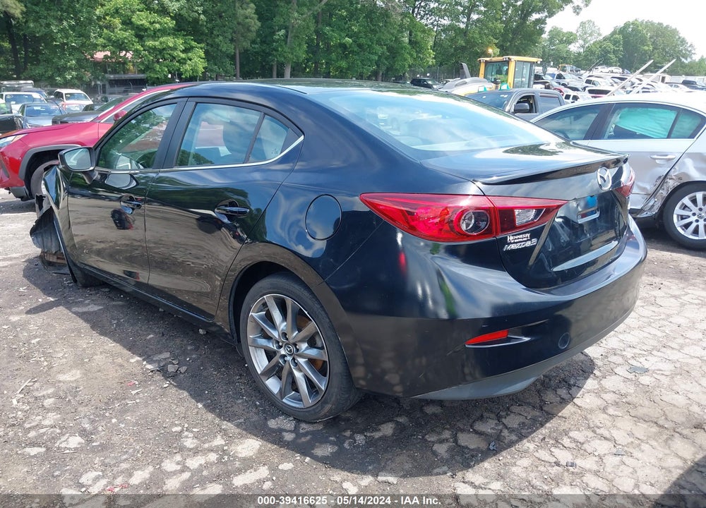 2018 MAZDA 3 TOURING VIN: 3MZBN1V31JM206670