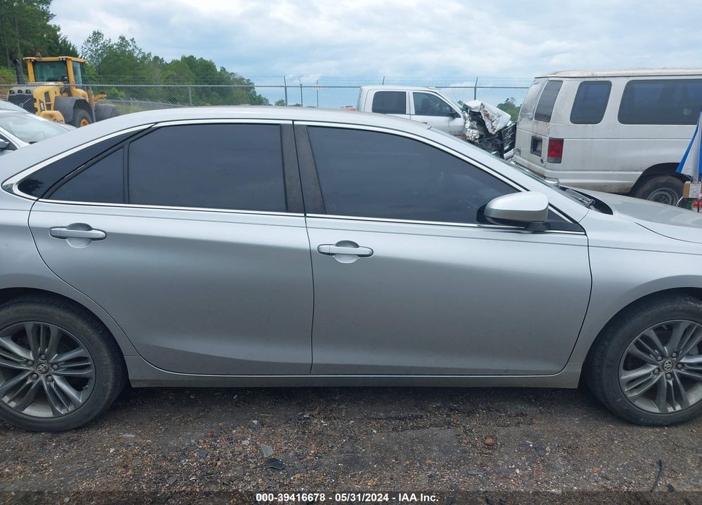 2017 TOYOTA CAMRY SE VIN: 4T1BF1FK3HU324176