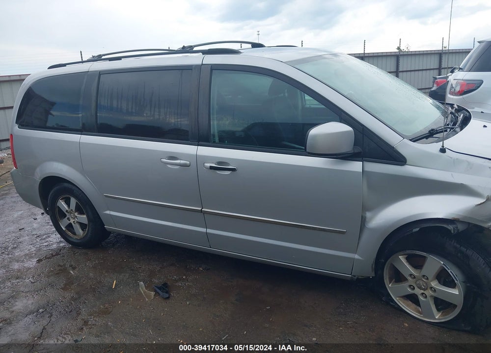 2010 DODGE GRAND CARAVAN VIN: 2D4RN5D10AR215767