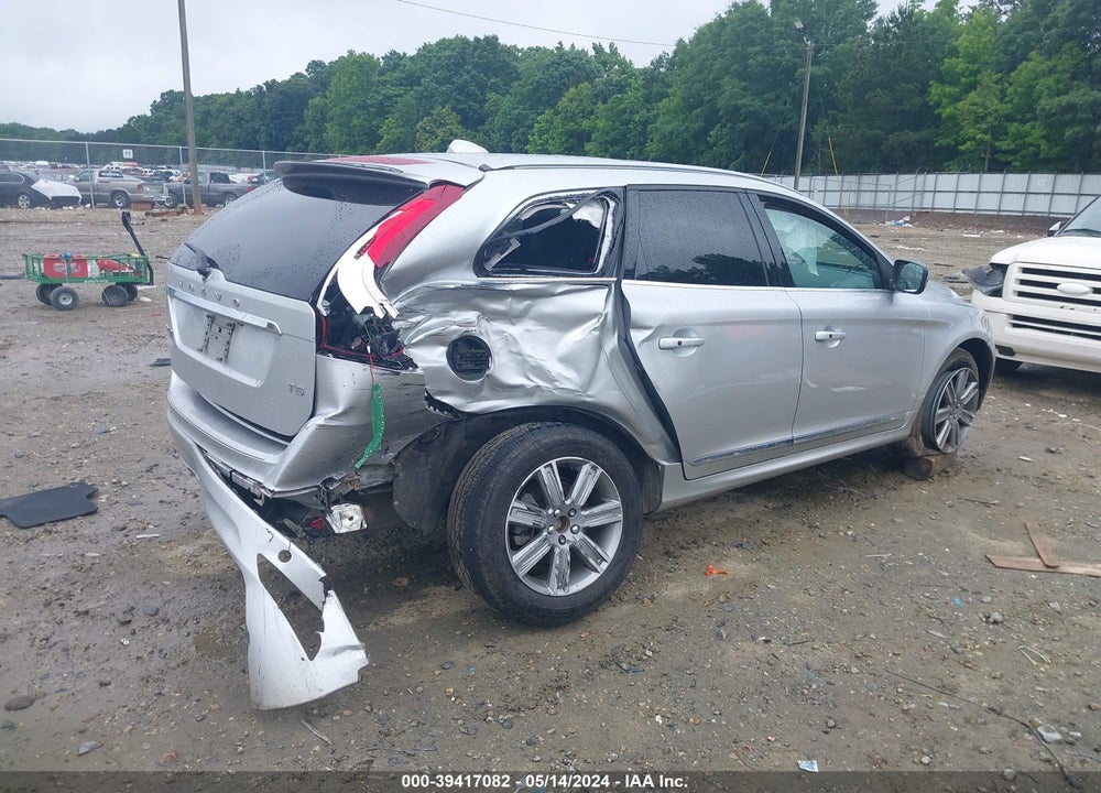 2017 VOLVO XC60 T5 INSCRIPTION VIN: YV440MDU8H2075029