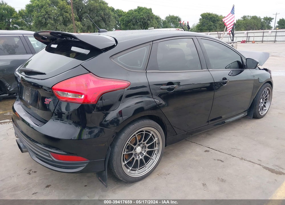 2017 FORD FOCUS ST VIN: 1FADP3L96HL206772