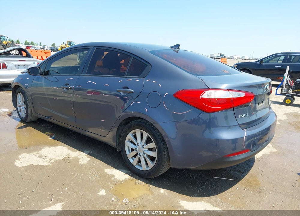 2015 KIA FORTE LX VIN: KNAFX4A61F5380846