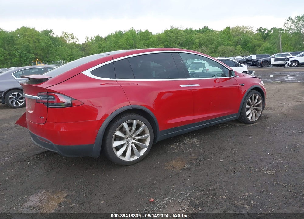 2017 TESLA MODEL X VIN: 5YJXCBE28HF054171