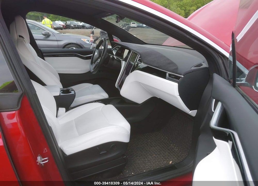 2017 TESLA MODEL X VIN: 5YJXCBE28HF054171