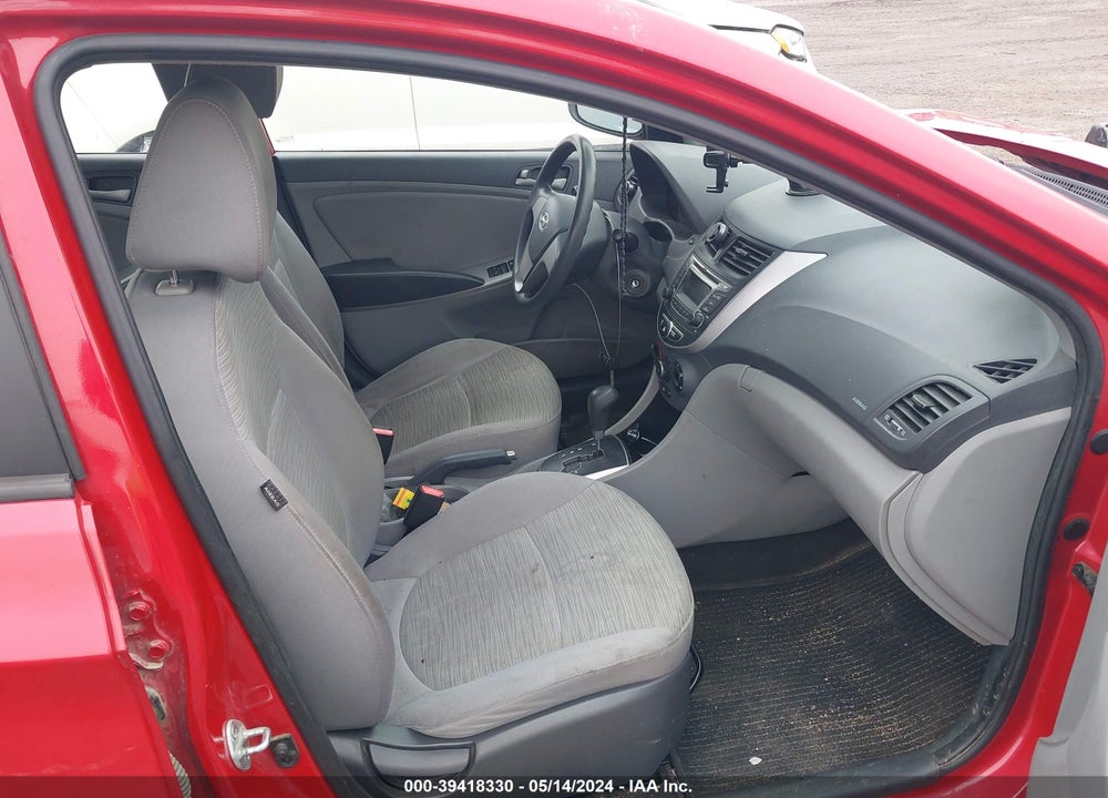 2016 HYUNDAI ACCENT SE VIN: KMHCT4AE6GU136086