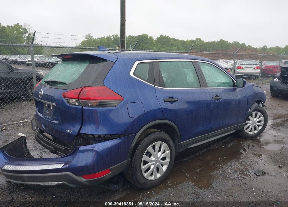 2018 NISSAN ROGUE S VIN: 5N1AT2MV2JC757586