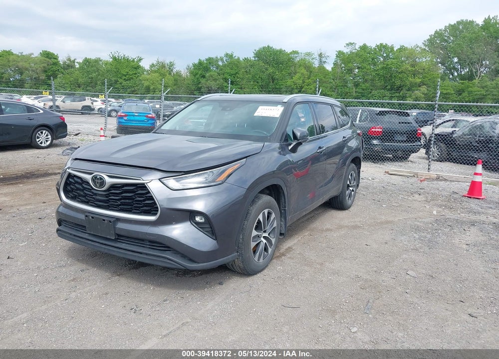 2021 TOYOTA HIGHLANDER XLE VIN: 5TDGZRBH8MS062082