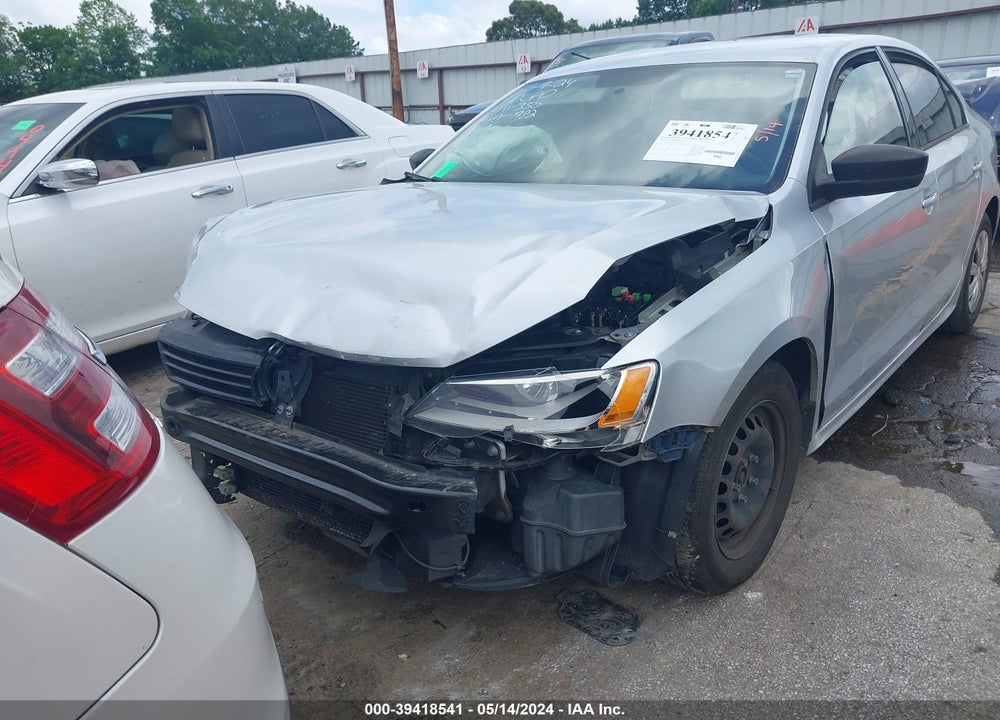 2014 VOLKSWAGEN JETTA 2.0L S VIN: 3VW2K7AJ1EM331982