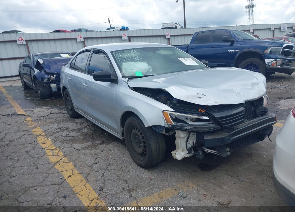 2014 VOLKSWAGEN JETTA 2.0L S VIN: 3VW2K7AJ1EM331982