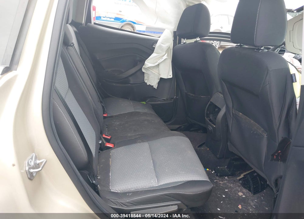2017 FORD ESCAPE SE VIN: 1FMCU0G90HUE90185